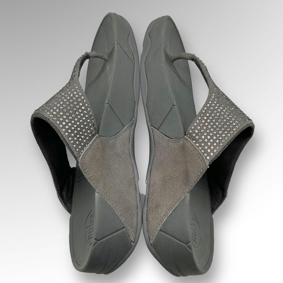 Fitflop Womens Flare Thong Sandals gray Suede Rhinestone Low Wedge - Picture 8 of 11